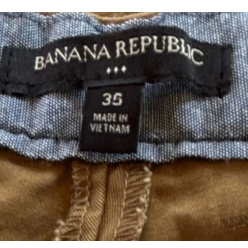 Banana Republic Men's Flat Front Shorts in Brown - Picture 4 of 5
